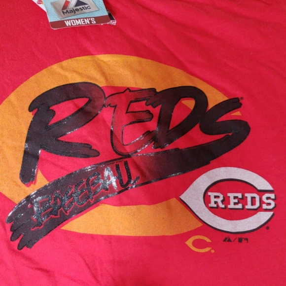 Cincinnati Reds tshirt - Picture 2 of 5